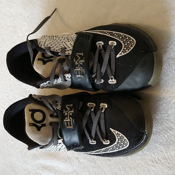 kd black history month shoes